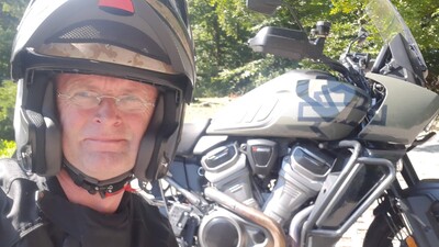 Ale&scaron; &Scaron;turza a Harley-Davidson 1250 Pan America 