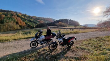 Motov&yacute;let na BMW R1100GS a Yamaha Tenere 700