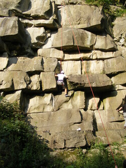 Lezeck&aacute; sk&aacute;la Komorn&iacute; Lhotka